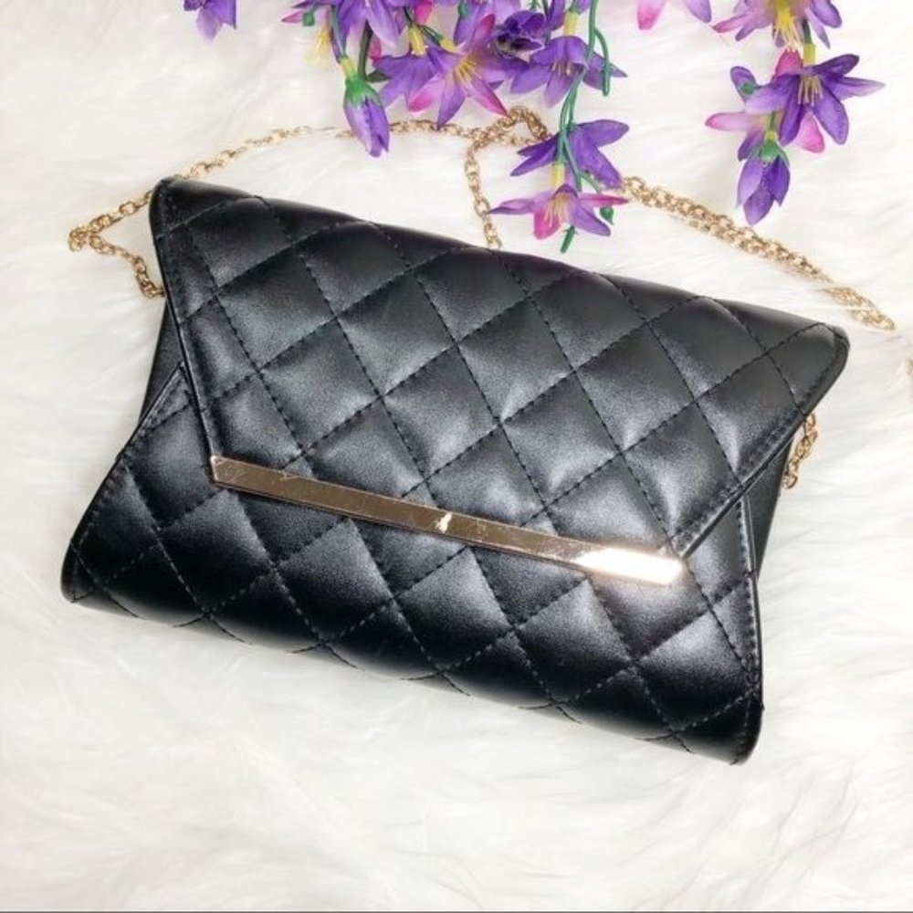 🛍️ Kelly & Katie Black Gold Geometric Quilted Chain Crossbody Bag